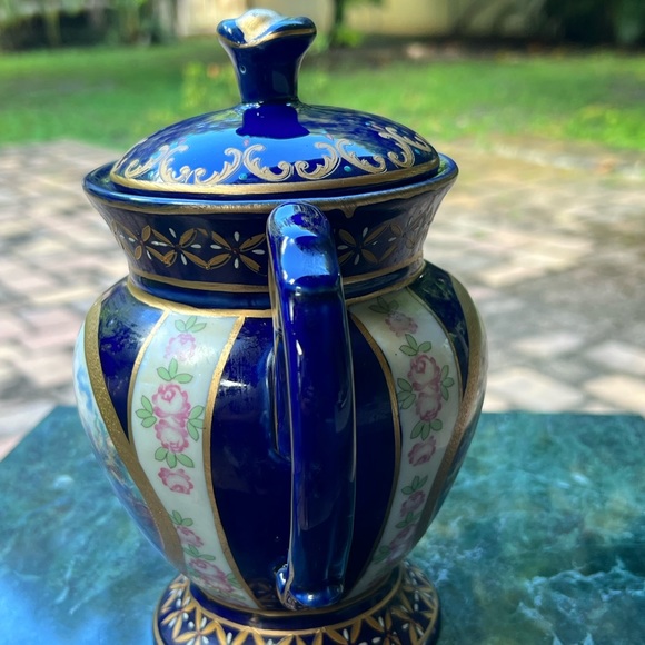 Vintage Venetian Lagoon Tea Pot Cobalt Blue Fine Porcelain with Gold Trims 8" - Picture 4 of 6